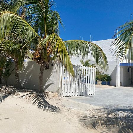 Don Lalo, Family Villa With Sandy Beach At Your Feet. Progreso  Eksteriør billede